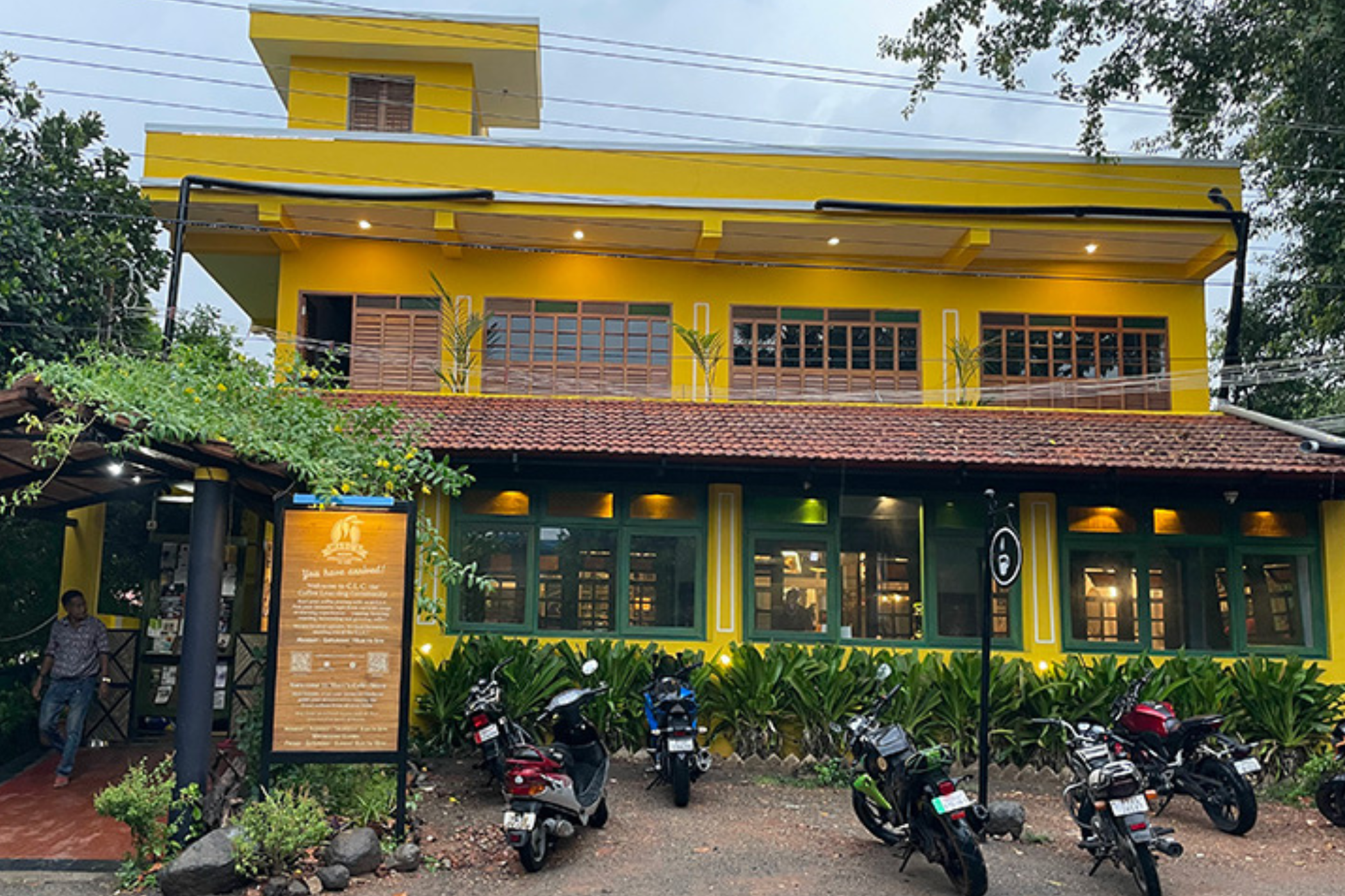 Marc’s Café Auroville