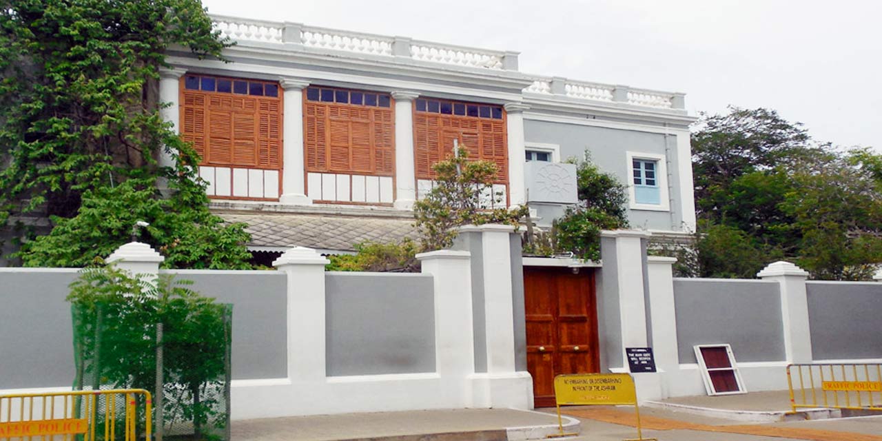 sri-aurobindo-ashram-puducherry-tourism-entry-fee-timings-holidays-reviews-header