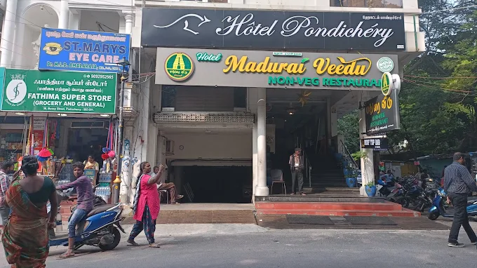 Hotel Madurai Veedu (White Town)