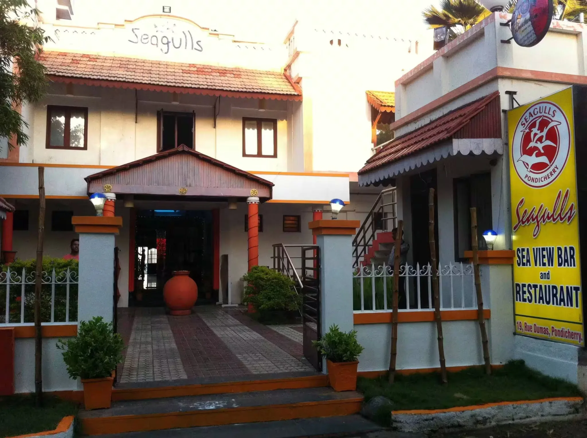 Seaview Bar & Restaurants in Puducherry