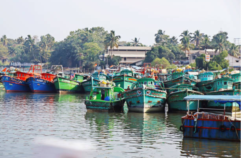 operating chunnambar boat house in pondicherry