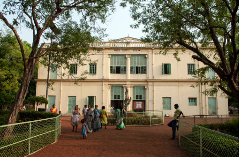 People are visiting the museum