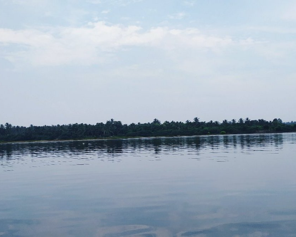 visit Chunnambar Boat House