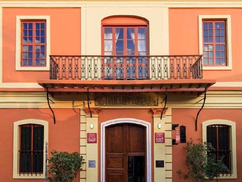 colonial building in White Town